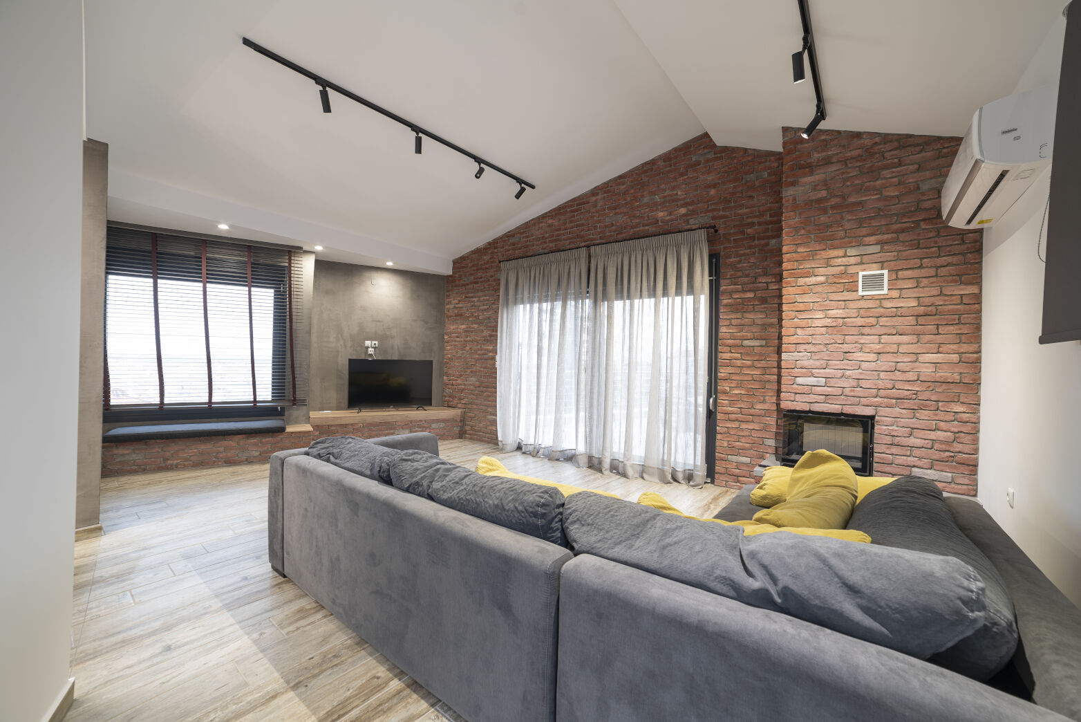 Εσωτερική διακόσμηση νεόδμητης μονοκατοικίας • Σέρρες • 30