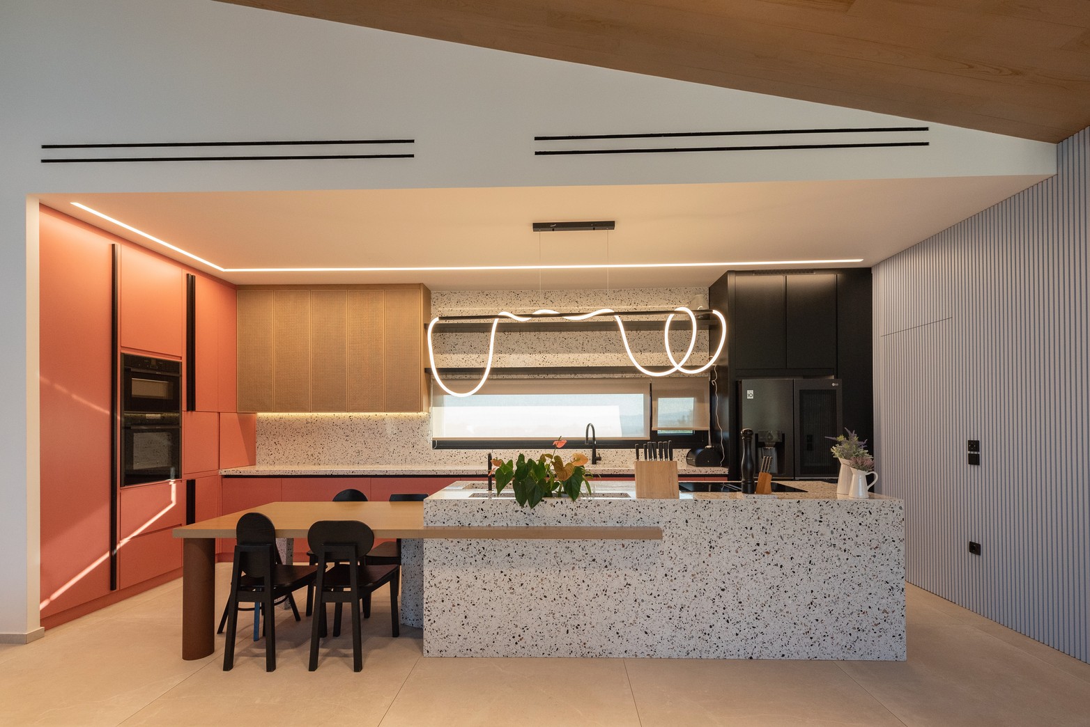 Πολυτελής Νεόδμητη Μονοκατοικία – Ειδικός Σχεδιασμός & Υψηλές Προδιαγραφές • Σέρρες • 25