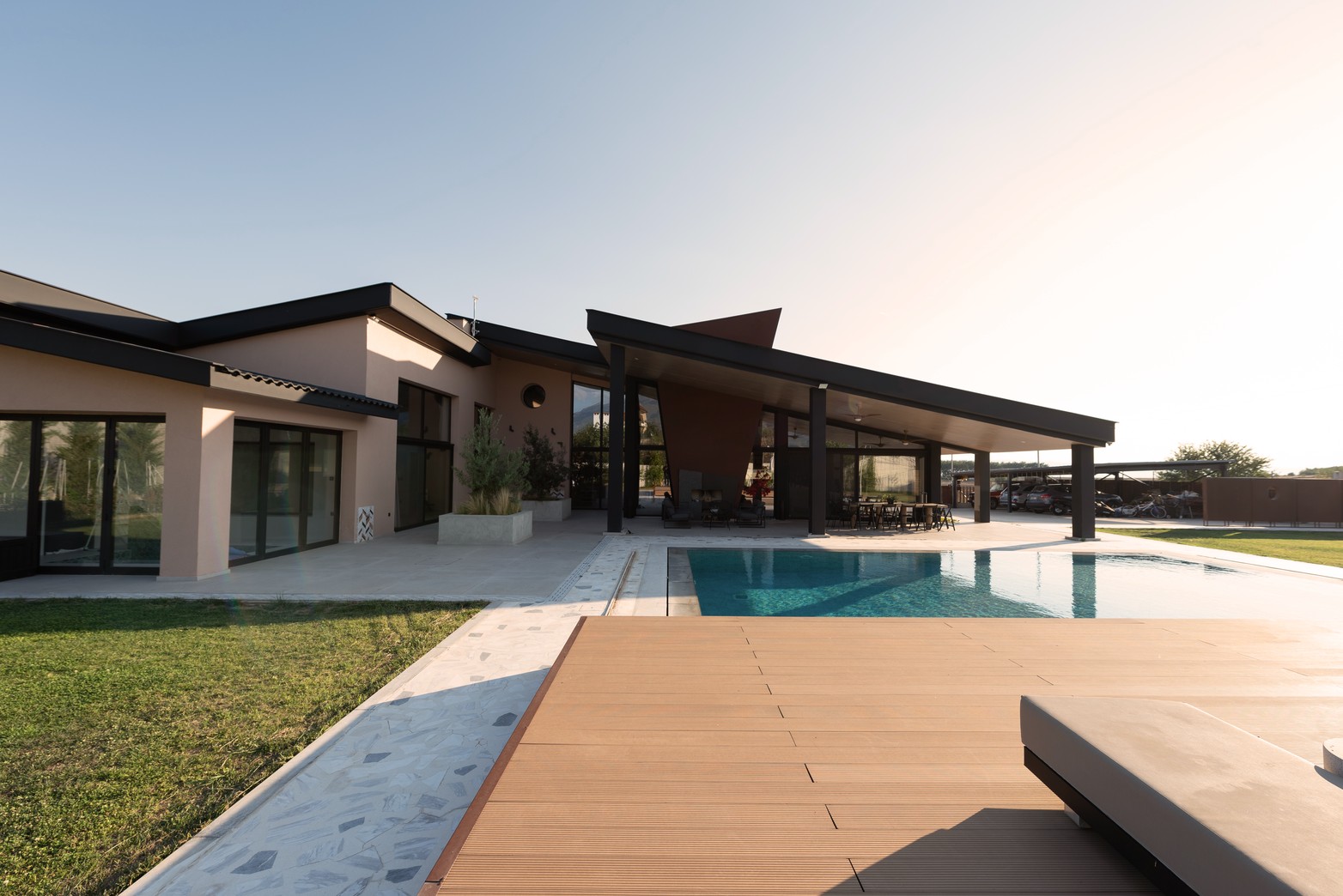 Πολυτελής Νεόδμητη Μονοκατοικία – Ειδικός Σχεδιασμός & Υψηλές Προδιαγραφές • Σέρρες • 1